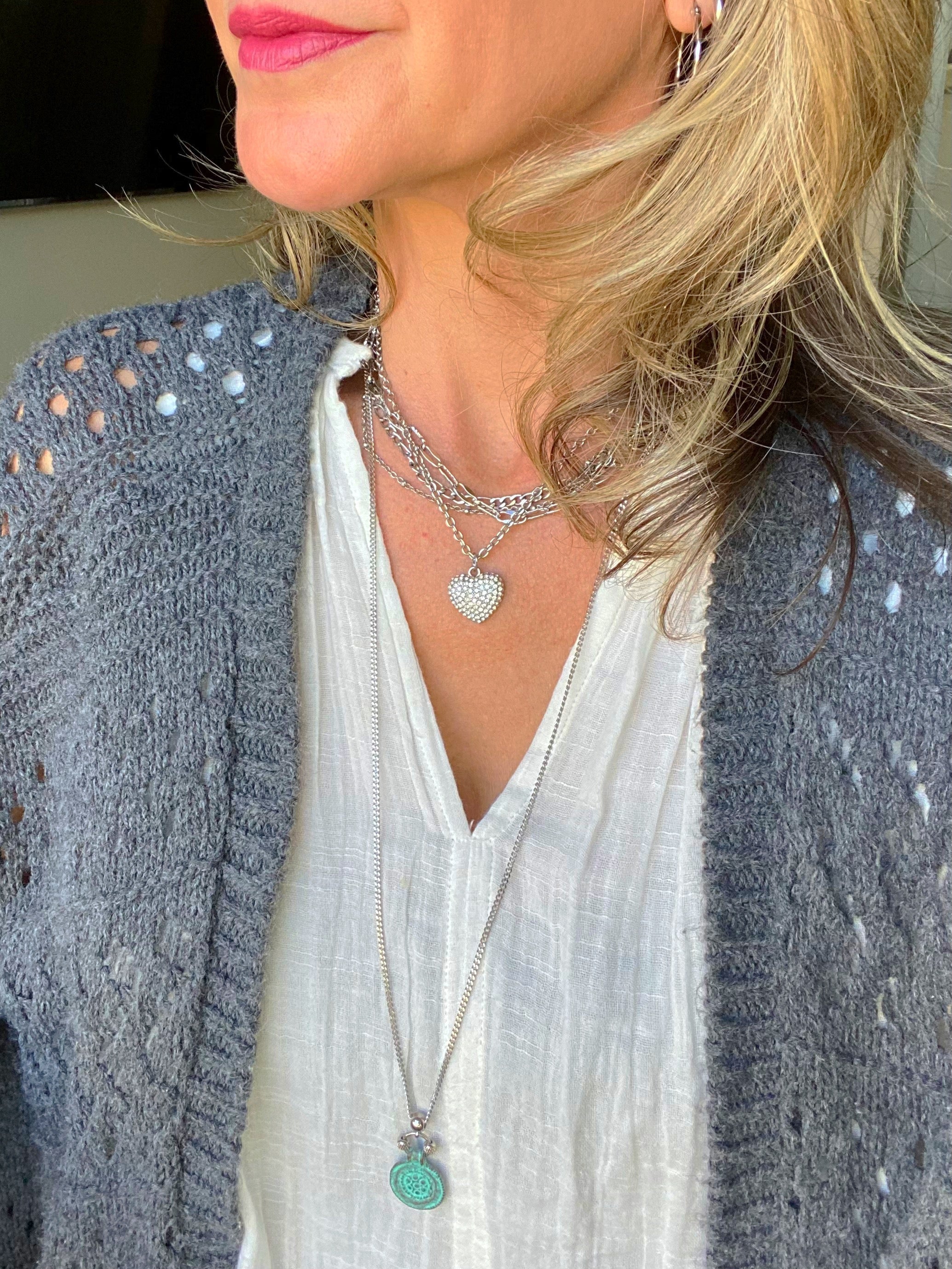 MULTI CHAIN NECKLACE